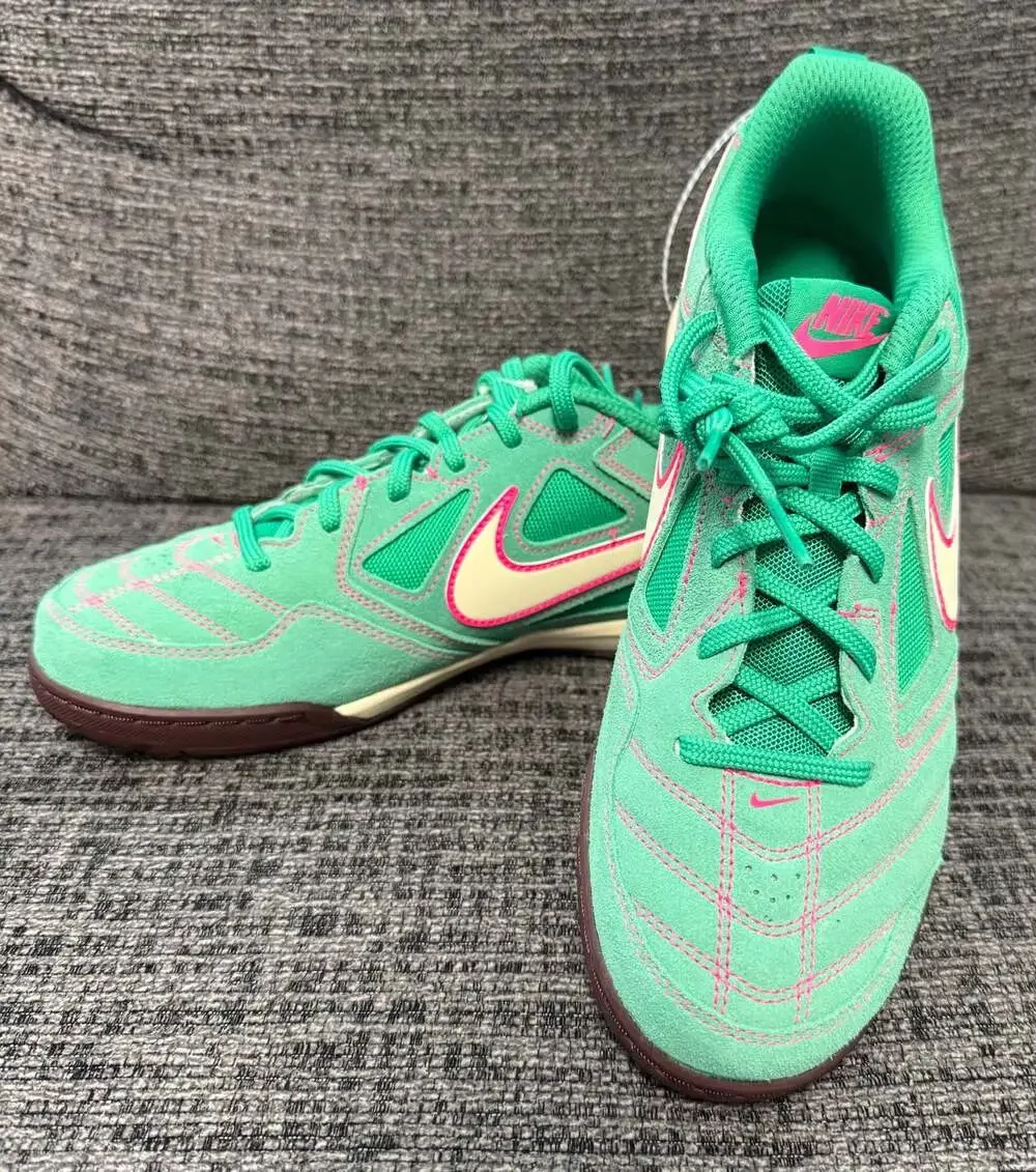 Nike Gato LV8 Big Kids' Shoes Stadium Green Hyper Pink Burgundy Crush Size 6.5Y